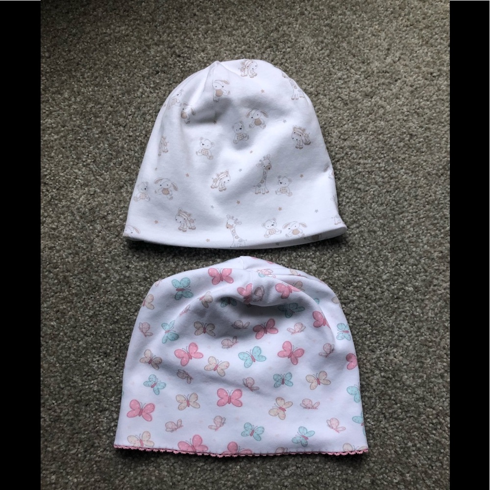 Kissy Kissy hats set of 2